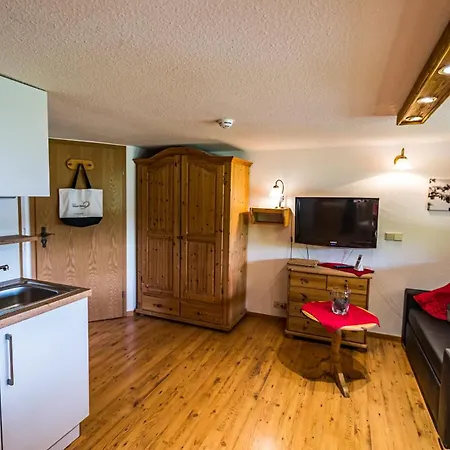 Gaestehaus Holzer Kreuz -ferienwohnung 